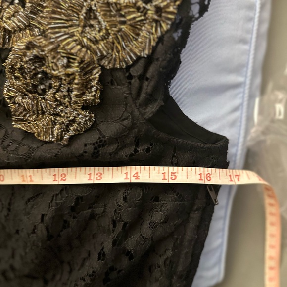 Chic Black Lace Women's Tunic with Floral Accent RARE SAMPLE - Picture 7 of 7